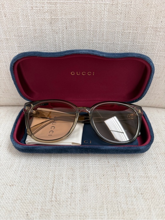 Gucci Accessories - NWOT Gucci Acetate Translucent Square Sunglasses